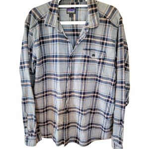 Patagonia // M's LS Lightweight Fjord Flannel Shirt // XL // Blue Amber